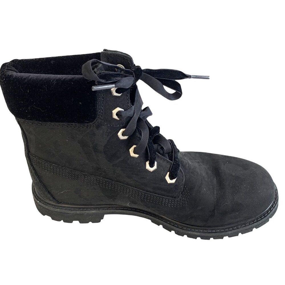 Timberland Womens Black Lace-Up Boots Size 10 Waterproof Suede Rugged Sole